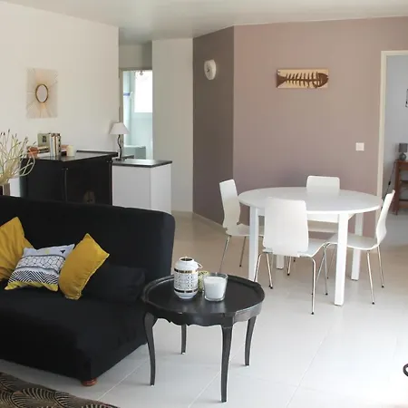 Maison 4 Pers Au Calme Avec Patio 5 Min La Rochelle Et Ile De Re Du Samedi Au Samedi Holiday home *